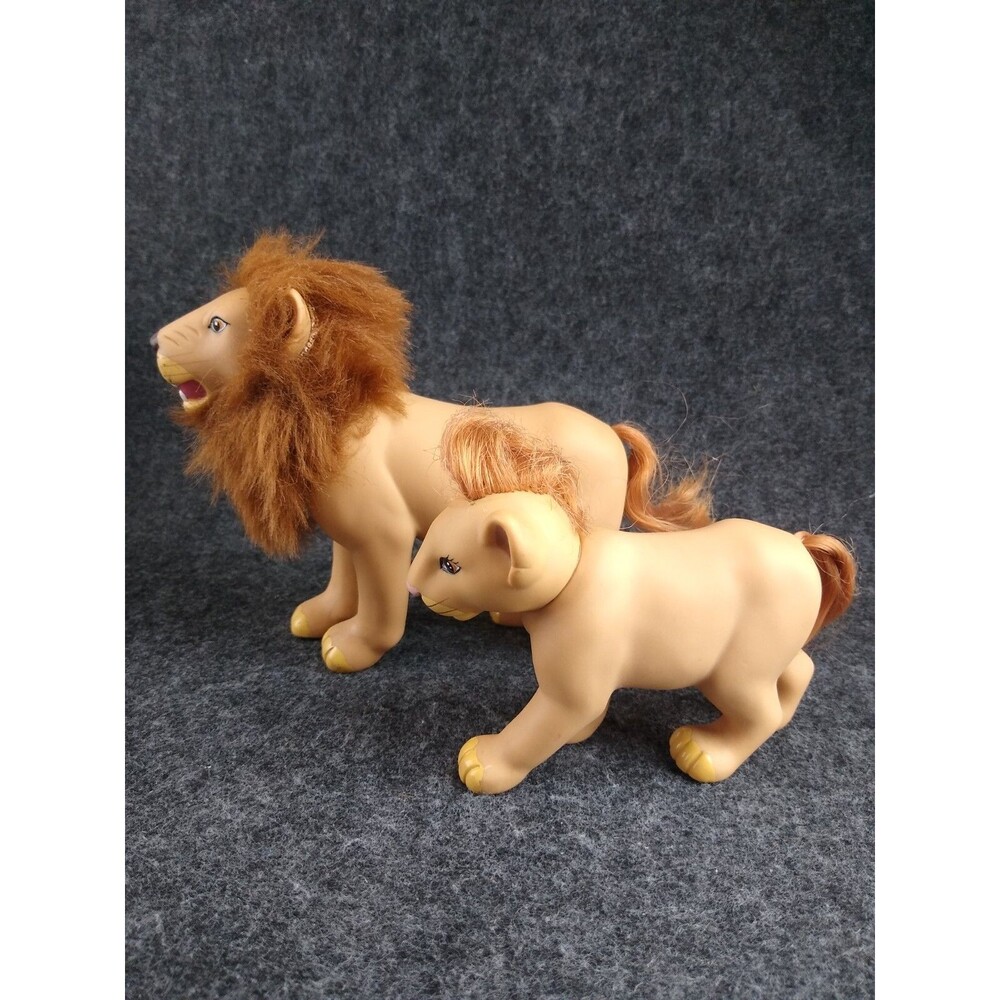 Vintage Plastic Lion 1993 Realistic w Lioness or Cub 2 Pc Lot